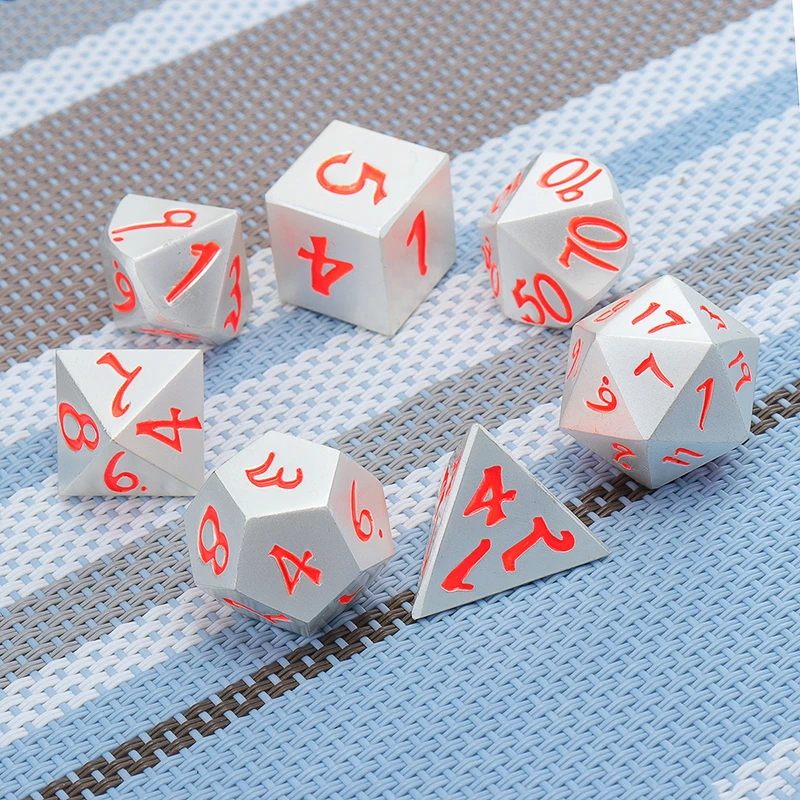 7 шт цинковые тяжелые металлические многогранные игральные кости DnD RPG комплект с черной тканевой сумкой Семейные развлекательные игровые кубики многомерные - Цвет: 4