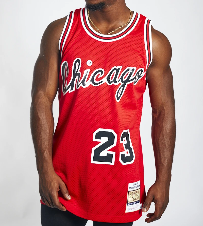 

Mens New American Basketball Clothes #23 Chicago Bulls European Size Ball Pants T Shirts Cool Tops Loose Cloth