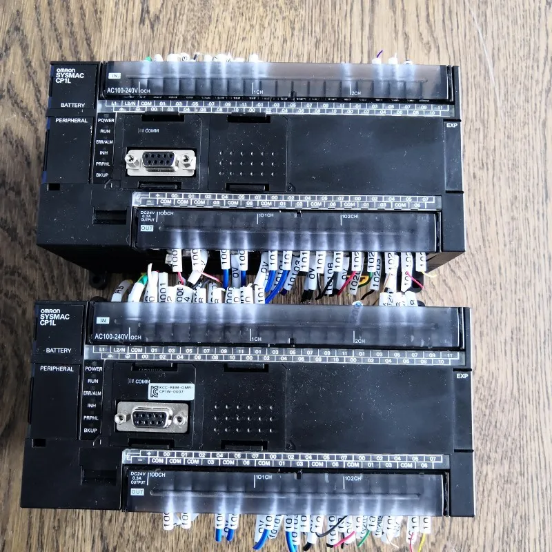 

OMRON CP1L-M60DT-A ( )