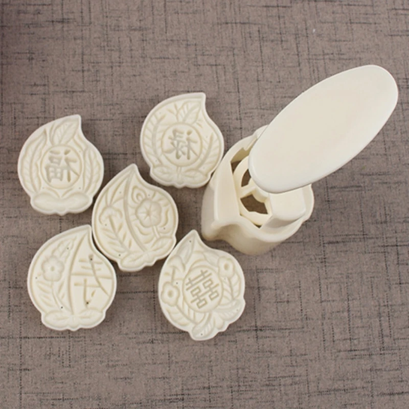 

Plastic Mooncake Mold 50g Oval Peach Stamp Biscuit Cookie Cutter Hand Pressure Mould DIY Fondant Baking Tool Mid-Autumn Festival
