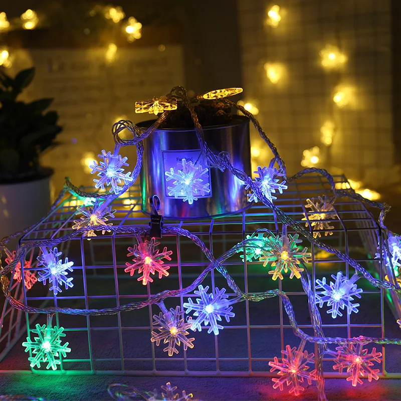 

LED Garland Holiday Snowflakes String Fairy Lights Battery Powered Hanging Ornaments Christmas Tree Home Decor Navidad Kerst