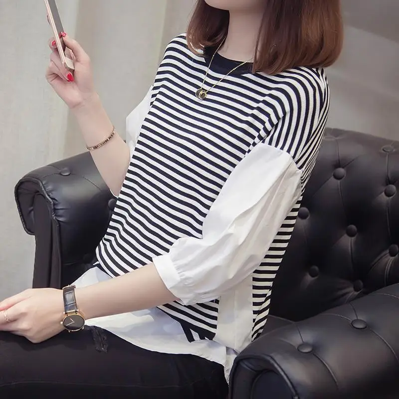 

Spring and summer new women's loose thin striped short foreign style top with 5-sleeve shirt stitching