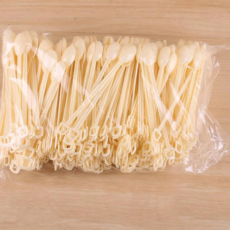 500 pcs 500 шт кофейные Десертные Ложки для торта, пластиковые ложки, безопасные чайные кофейные палочки для мороженого, одноразовые ложки для перемешивания - Цвет: 500 pcs