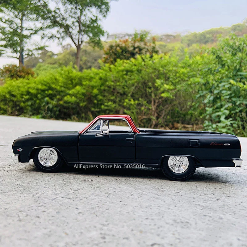 Модель автомобиля Maisto из сплава в масштабе 1:25 1965 Chevrolet EL конвертер декоративная