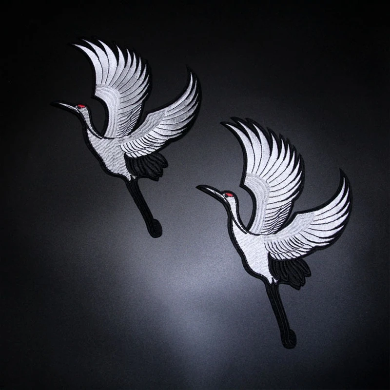 

Fine Red-crowned Crane Patches Iron On Embroidered Birds Appliques 3D Clothes Bags Shoes Badges Clothing Decor