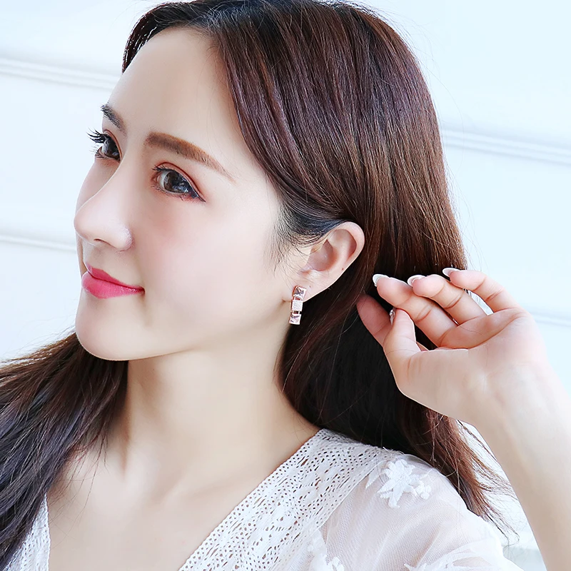 

Fashionable temperament individual character sterling silver earring tide stereo zirconia earring4