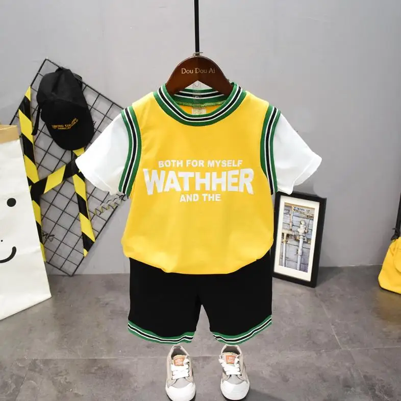 

Casual children's set Toddler Baby Summer Clothes Kids Clothing Set Sports T-shirt+ Shorts Suits boys Stitching T-shirt 2-7years