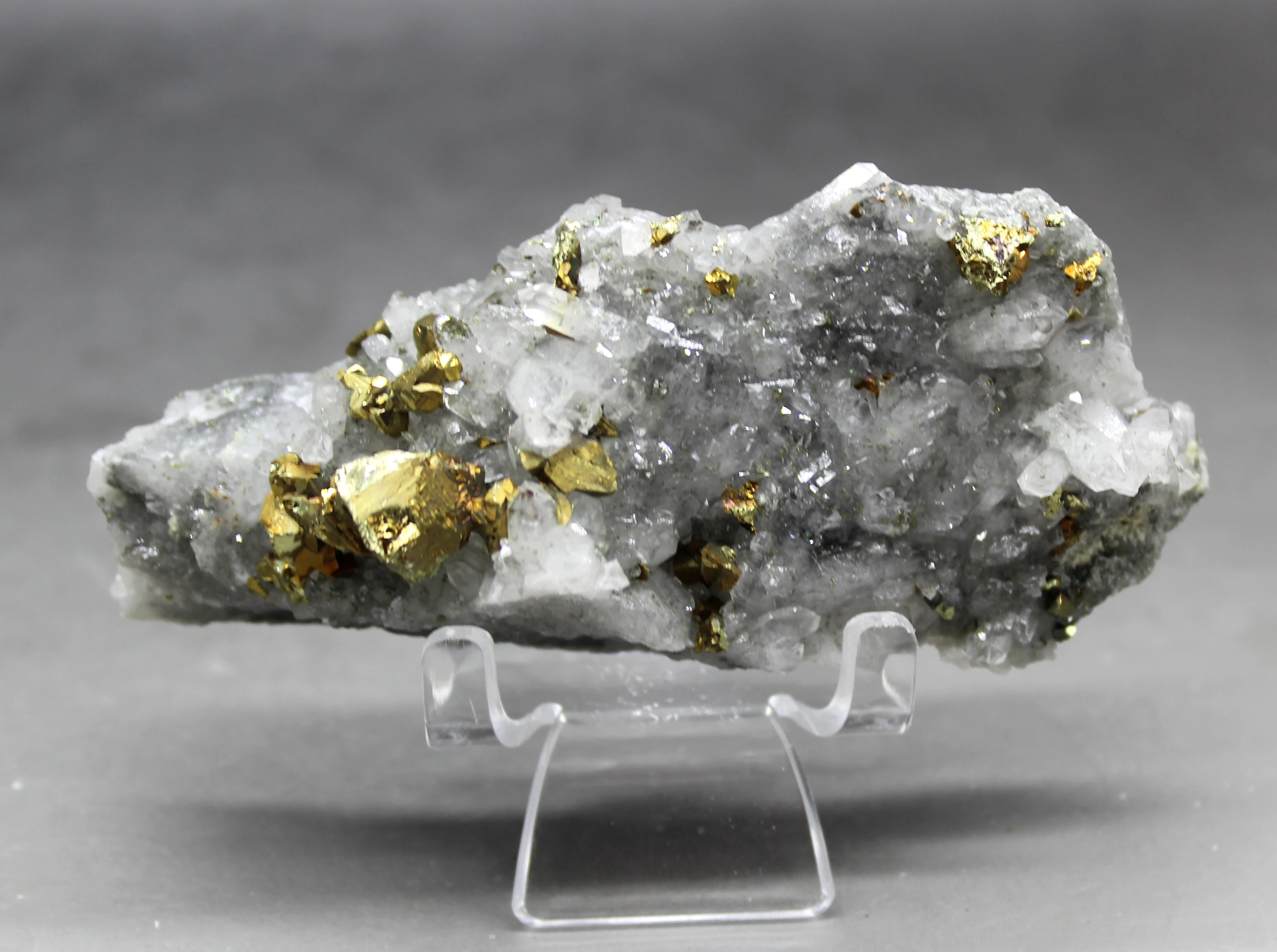 157 г натуральный Блестящий chalcopyrite и кристаллический симбиотический минеральный
