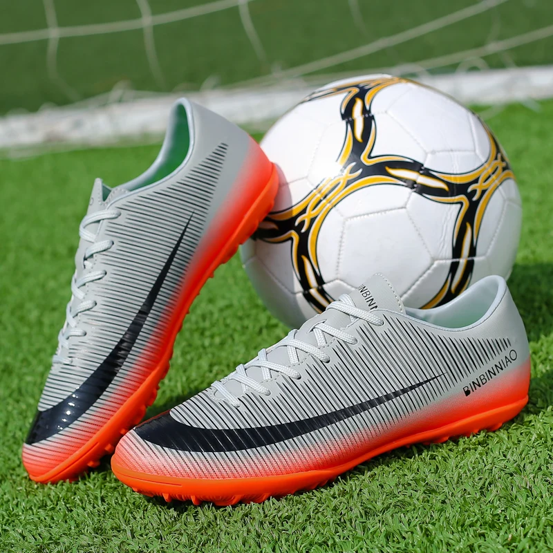 

New High Ankle Soccer Shoes Men Breathable Outdoor High-top Football Boots Turf Soccer Cleats Kids AG Women Soft Football Shoes