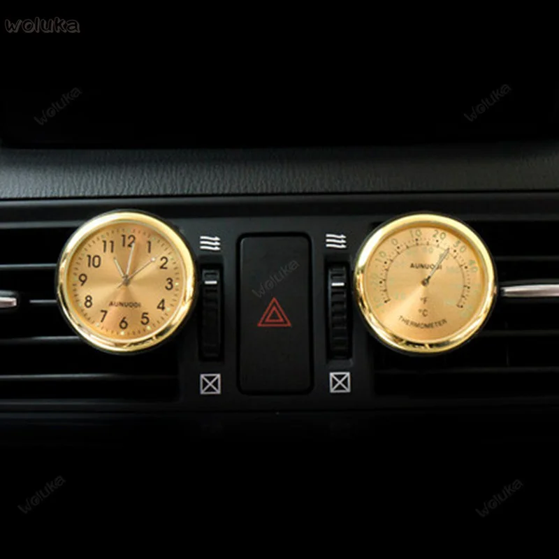 Автомобильные часы светящиеся электронные автомобильные с кварцевыми часами