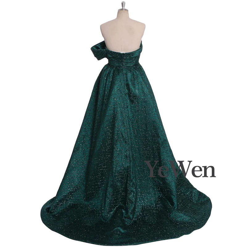 Женское вечернее платье с блестками роскошное зеленое блестящее на одно плечо
