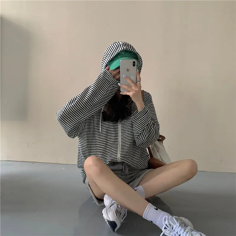 

Alien Kitty Hot Striped Loose 2020 Brief Comfortable Thin Students Hooded Women Korean New Fashion All Match Cardigans Coats