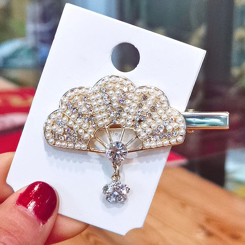

2020 New Pearl Rhinestone Fan-shaped Hair Clip Barrettes Duckbill Clips Women Girls Hairpin Geometric Hair Accessories