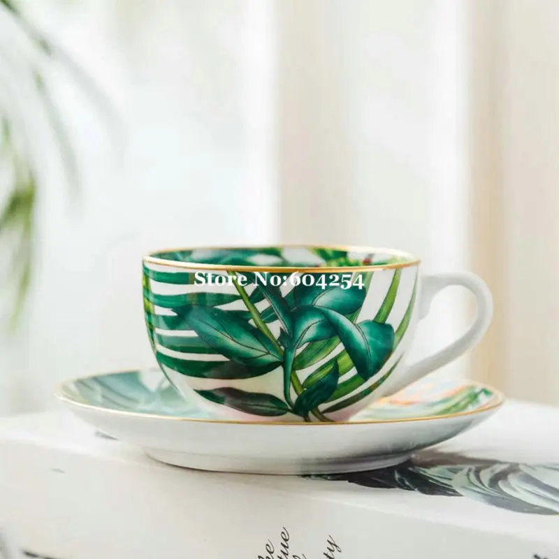 2021 Новый стиль зеленый цветок трава костяного фарфора Кофе чашки и блюдца