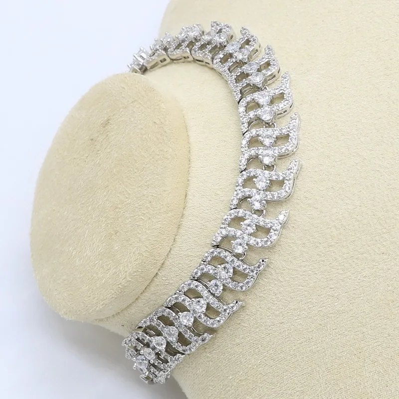 В форме цветка Белый Циркон Серебряный набор украшений для женщин с браслетом