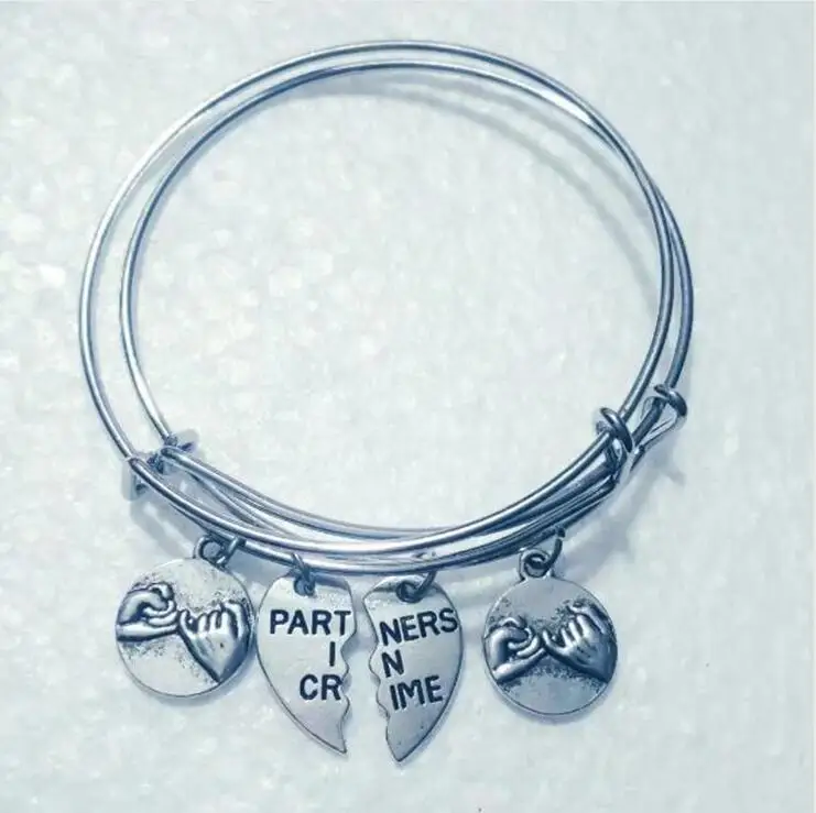 Женский браслет на удачу со змеиным плетением|Браслеты с шармами| |