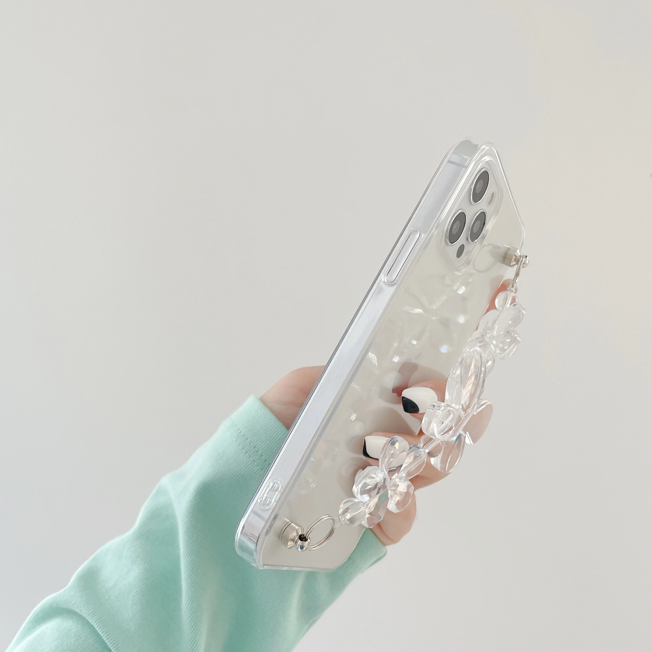 

Transparent Butterfly Chain Phone Case For Iphone 11 12 Pro Mini 7 8 Plus X XS MAX XR SE 2020 Shockproof Soft Silico Back Cover