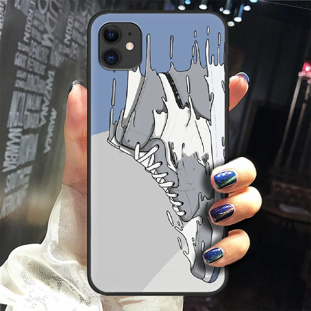 

Luxury Brand Colorful Sneakers Phone Case Cover Hull For iphone 5 5s se 2 6 6s 7 8 12 mini plus X XS XR 11 PRO MAX black hoesjes