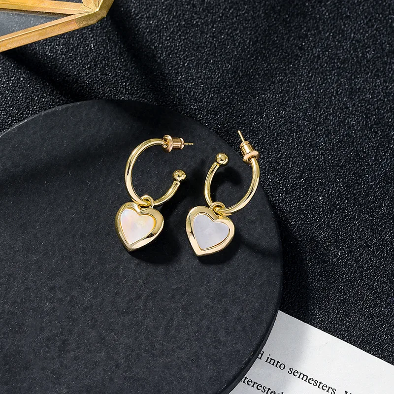 

GU-132 2021 new trendy mother-of-pearl S925 silver needle earrings simple temperament wild heart-shaped earrings