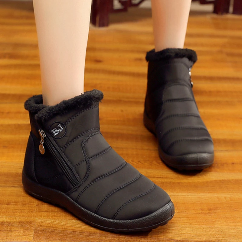 Зимние женские зимние ботинки теплые на плоской подошве без шнуровки унисекс