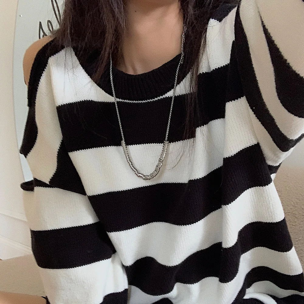 

New Arrivals Silver "Much Money" Necklace for Fall and Winter Matching Items