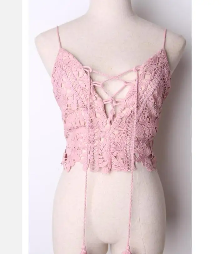 

2019 Summer Sexy Bohe Lace Up Crop Camis Women Sexy Short Hollow Out Lace Camis Lady Sexy Beach Camis Female Lace Crop Tops