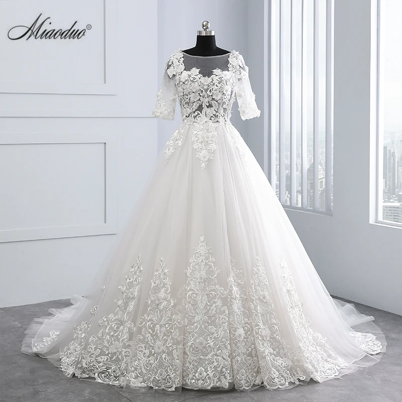 

Miaoduo Vestidos De Noiva 2022 Elegant Half sleeve Wedding Dress Tulle Appliques Princess Lace Wedding Ball Gown Robe De Mariee