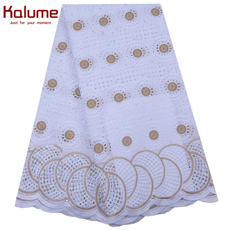 

Белая Золотая африканская сухая кружевная ткань Kalume, высокое качество, 100% хлопок, кружево с дырками, дизайн, новейшая заточенная швейцарска...