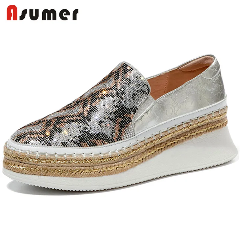 

Женские туфли на танкетке ASUMER, из натуральной кожи, с круглым носком, с кристаллами, на весну-лето, 2022