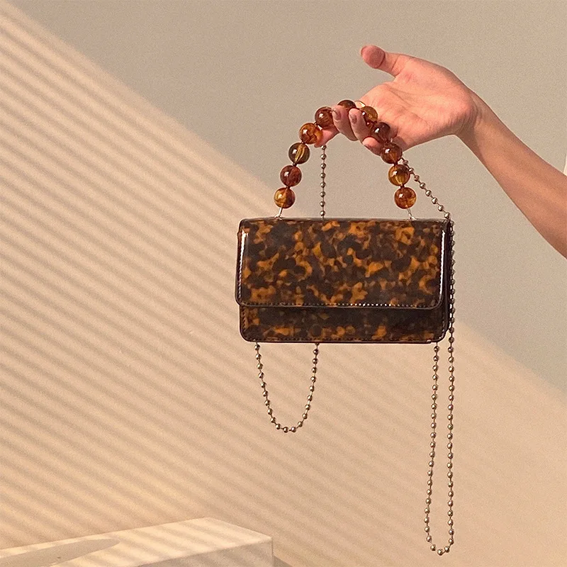 

Niche Design Retro Beaded Chain Messenger Bag 2021 New Personality Single Shoulder Leopard Flap Small Square Bag for Women