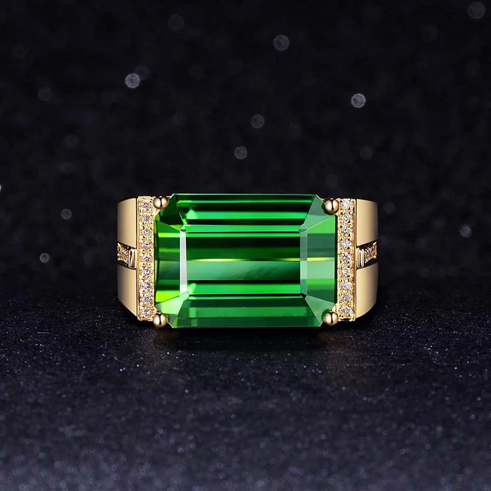 Мужское кольцо с квадратным изумрудом золотого цвета зеленым кристаллом из