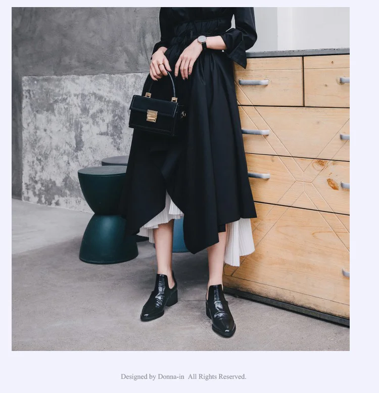 Donna-in/однотонные женские ботинки из натуральной кожи; коллекция года; ботильоны на среднем каблуке с острым носком; повседневная женская обувь в стиле «казак»; цвет коричневый; сезон осень