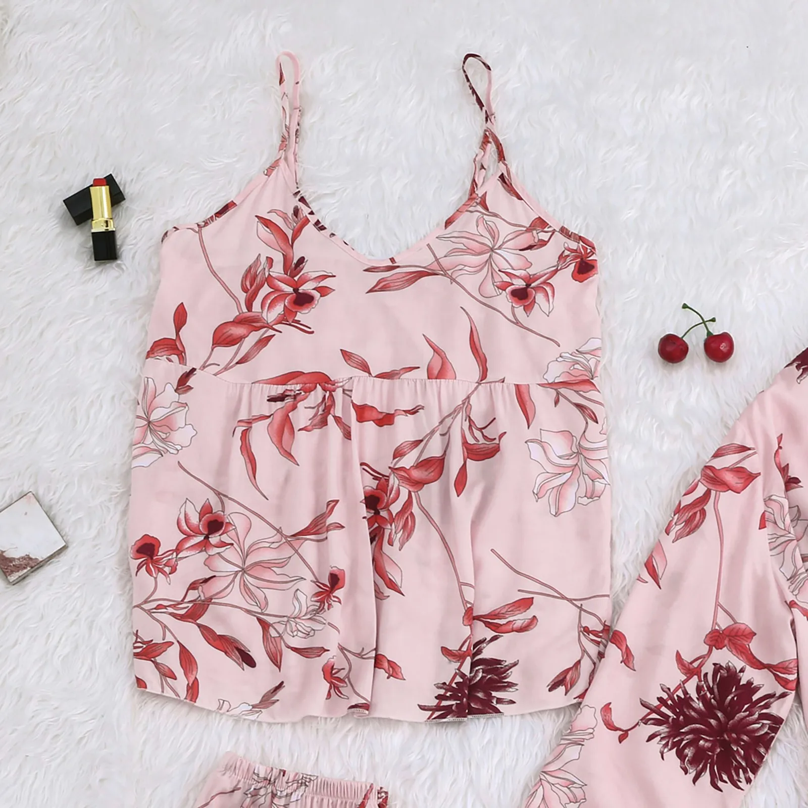 

New sexy pajamas ladies pajamas set sexy satin print 3 attractive pajamas camisole and shorts