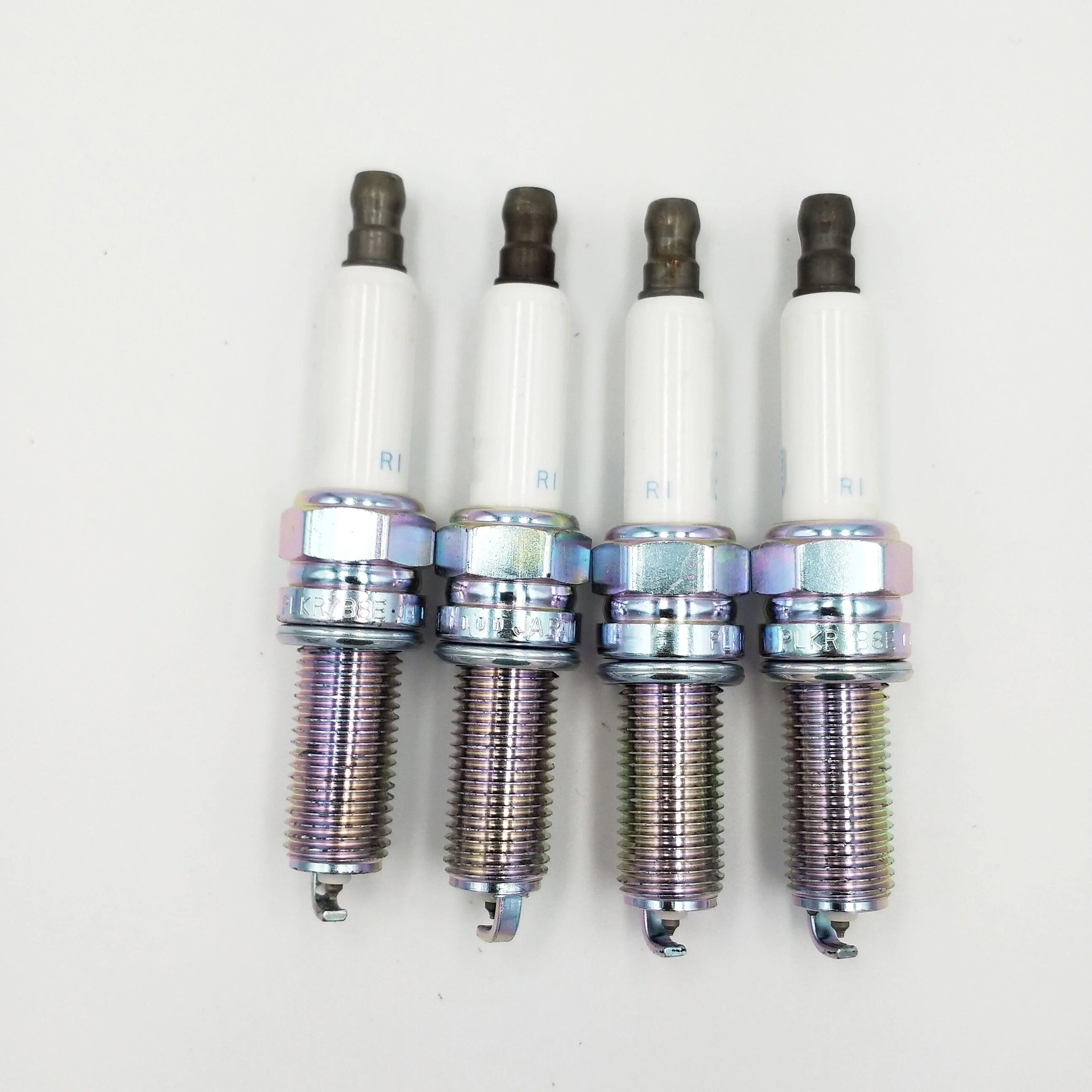 4 шт., Свеча зажигания PLKR7B8E A0041595803 irdium для Mercedes-Benz Mercedes Benz