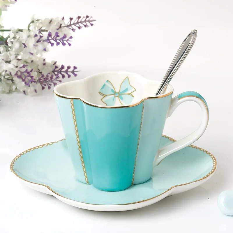 

Ceramic Tea Cup and Saucer Set Designer Bone China Coffee Cup Porcelain Afternoon Black Tea Cup Set Coffeeware Set