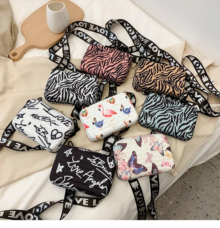 

Women Mini Bag Graffiti Box PU Shouder Bag Wide strap Fashion Letter Zipper Pures And Bags Crossbody Euro-America style