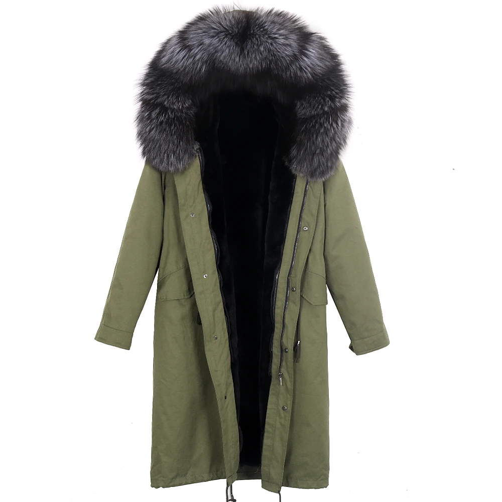 Женская зимняя куртка на хлопковом наполнителе с капюшоном из натурального