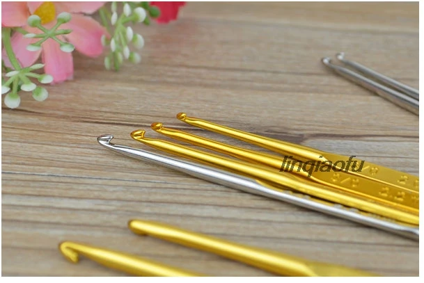 

Single head straight crochet hook from Japan
