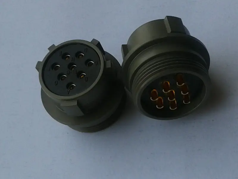 

Кабель ARIES 8 ядер и головка кабеля с разъемом 16-8SB