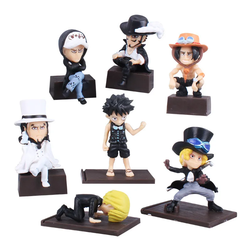 

7 Styles / Set Scene In Black One Piece Luo ACE Hawk Eye Garage Kit Auto Accessories Monkey D Luffy Doll Toys