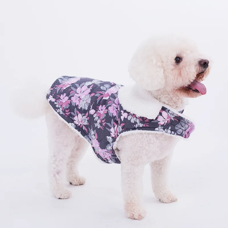 

Soft Warm Clothing Durable Pullover Dogs Pets Clothing Floral Cloak Warm Classic Puppy Dog Accessory Dog Clothes Cat Sweater