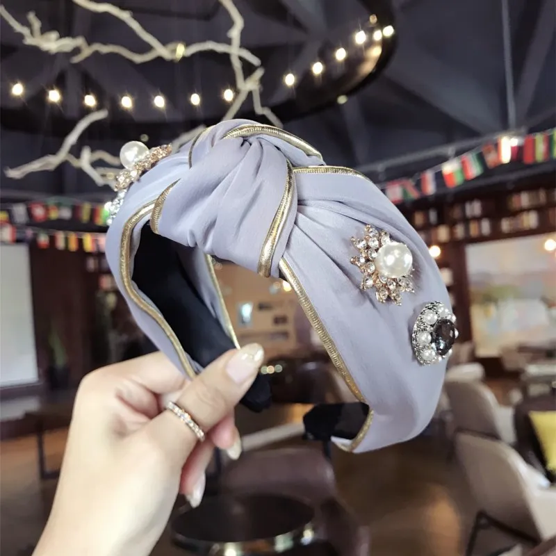 

New Arrival British Style Pearl Crystal Hair Hoop Women Hight Street Headband Girls Fashion Hair Accessories Luxury Headwear