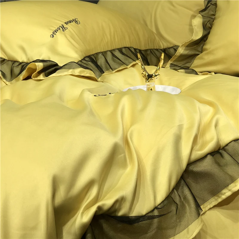 melhor 2020 Nova Brilhante Lustrous Cetim Preto Rendas Jogo De Cama Lisa Fronhas Folha De Capa De Edredão Conjunto De Cama Queen Size Rei 4pcs