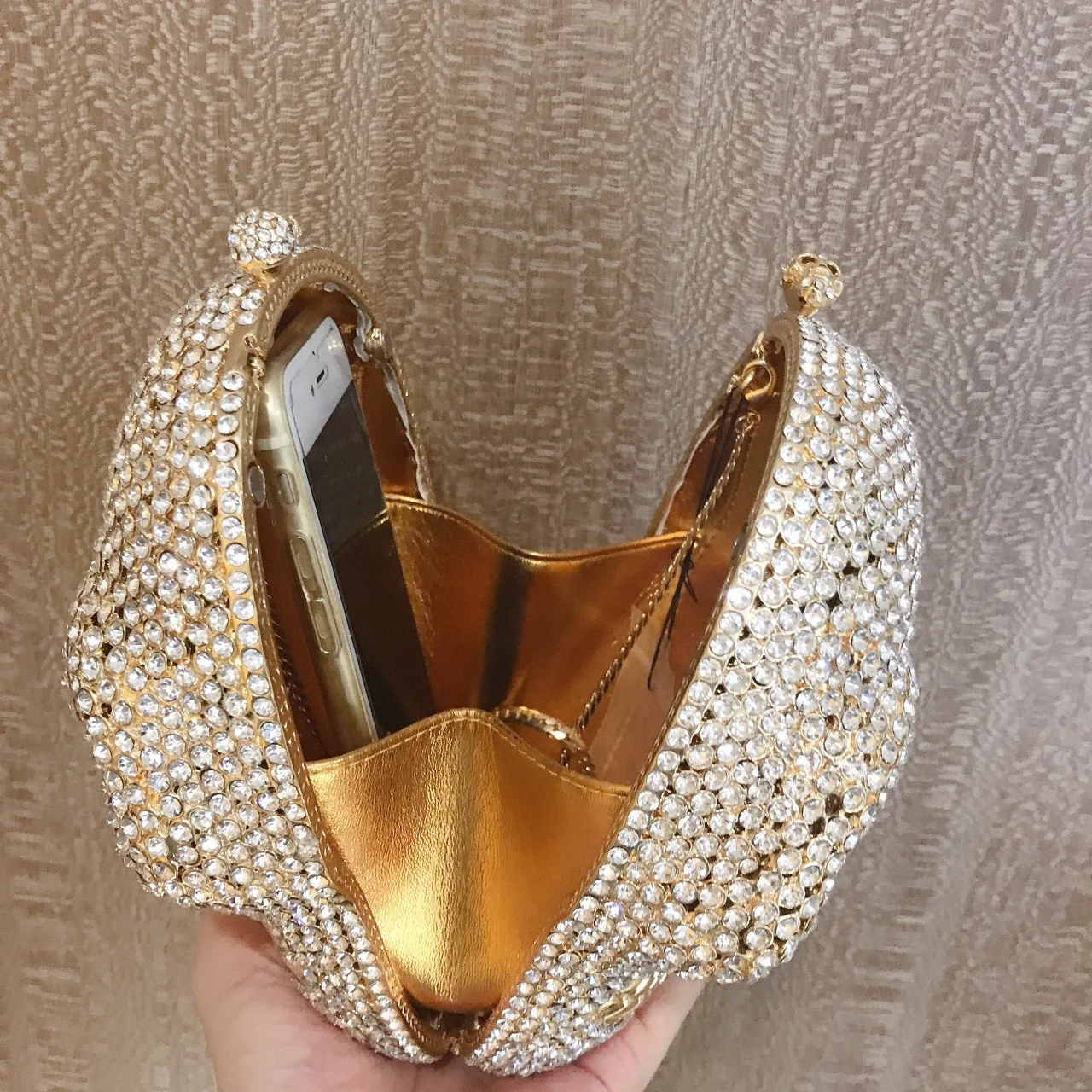 2021 New Diamond-Studded Skull Dinner Bag Storage Bag Halloween Metal Three-Dimensional Bag Ladies Clutch