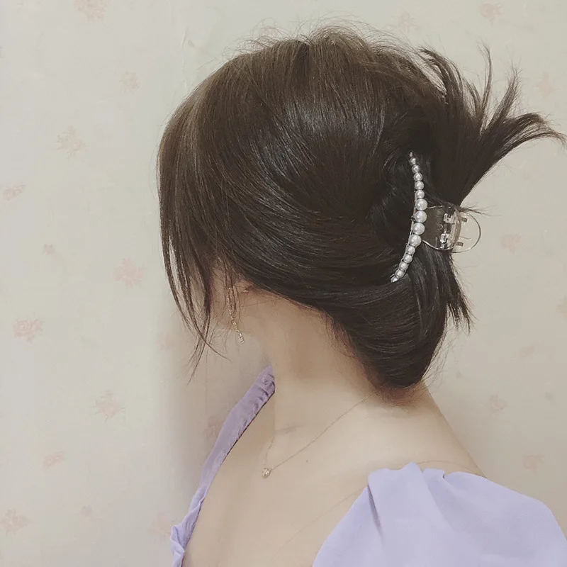 

Korean Acrylic Hair Claws Pearl Claw Clips For Woman Large Size Barrette Crab Ladies Hairpins Fashion Hair Accessories