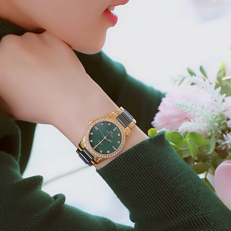 Женские Водонепроницаемые кварцевые часы с керамическим ремешком зеленые