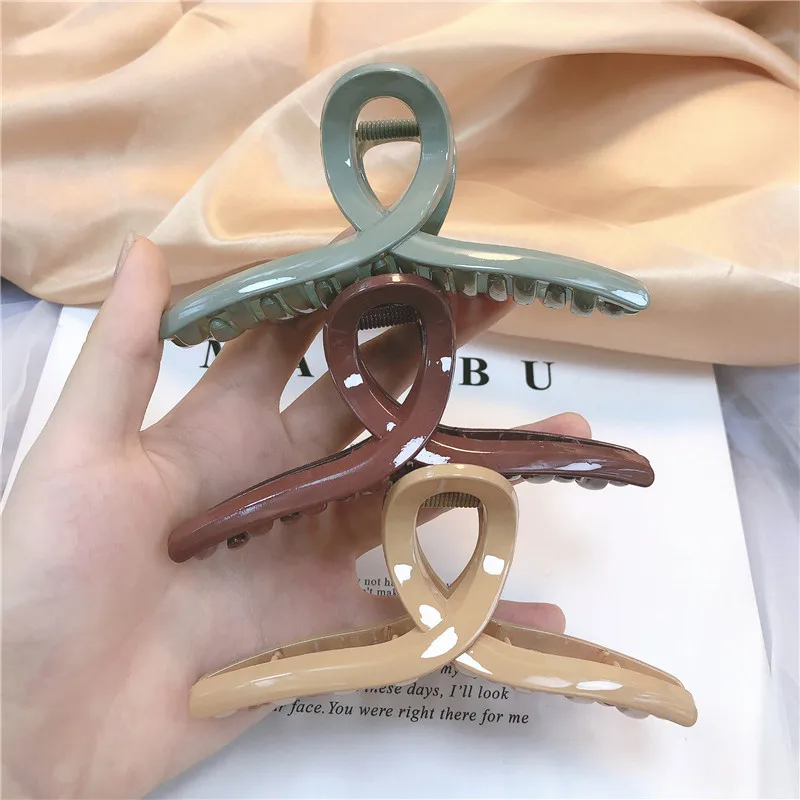 

2020 Color Plastic Big Barrette Crab Hair Claws Bath Hair Claw Ponytail Clip Large Hair Clamps Claw Clip Simple Clip For Women
