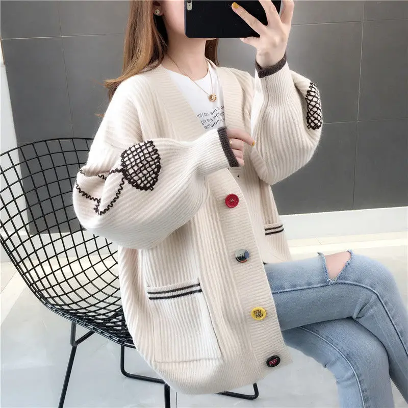 

2021 New Spring Autumn Women Sweaters V-neck Casual Knit Cardigans Embroidery Floral Long Sleeve Korean Loose Cardigan Coat