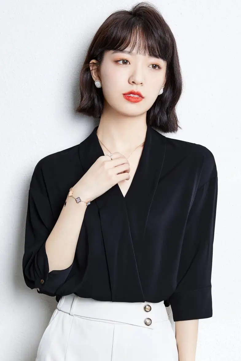 

COIGARSAM Fashion Half Sleeve blouse women New Summer Chiffon V-Neck blusas womens tops and blouses White Black 2182