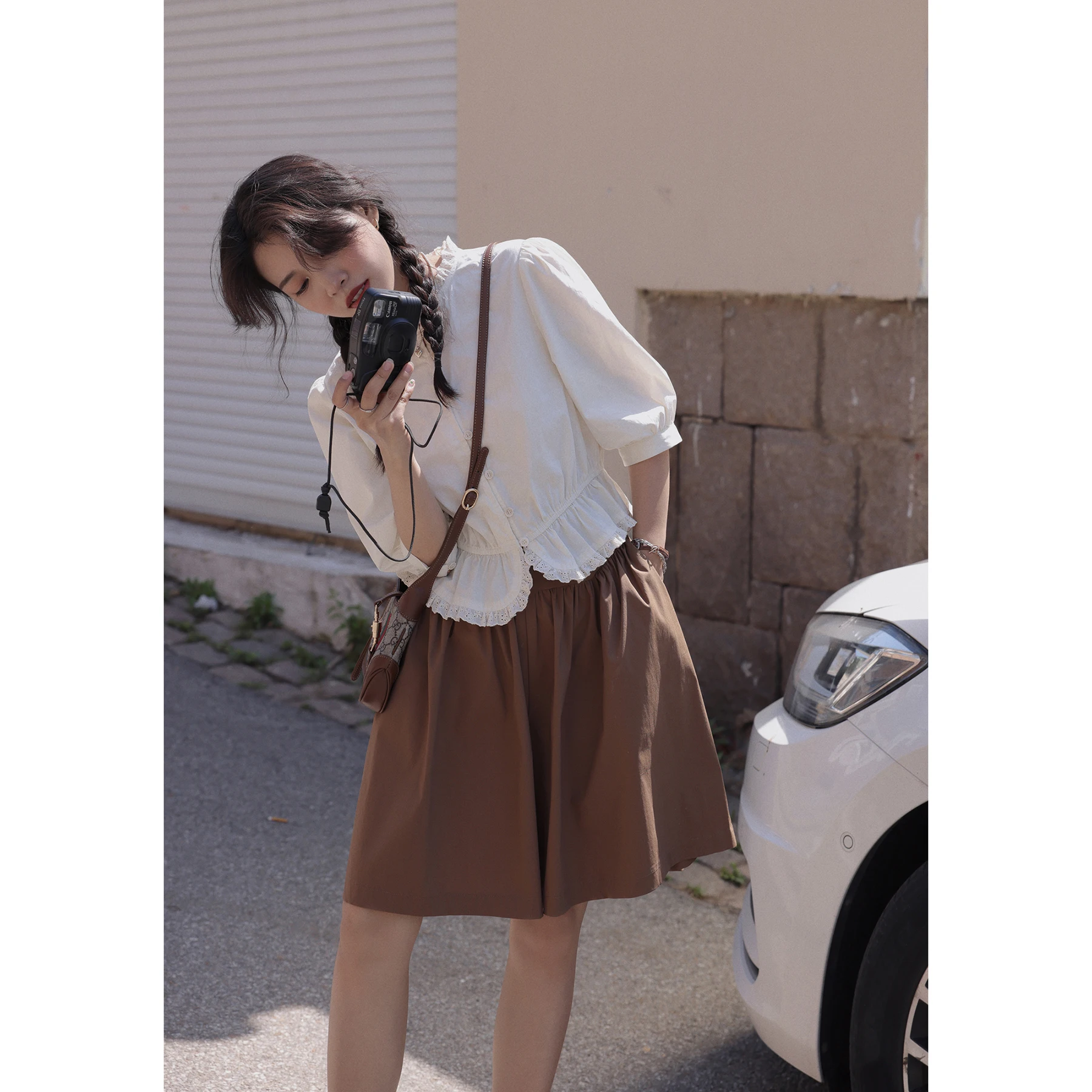 

OYANXI palace style small stand-up collar blouse 2021 new summer sweet age-reducing lace stitching middle-sleeved white top